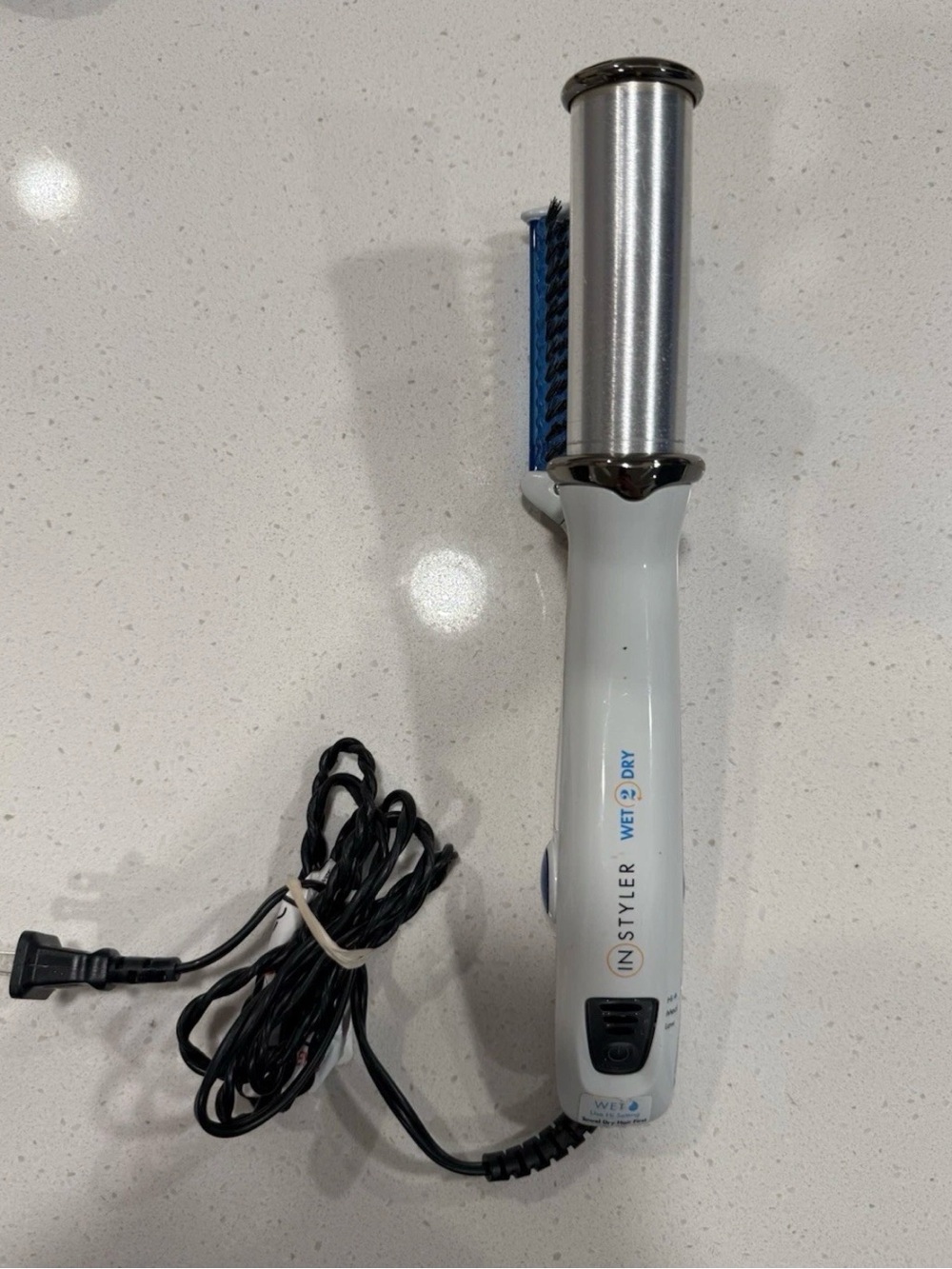 Instyler Wet To Dry Rotating Curling Iron Brush Is1001.1.    1.25”